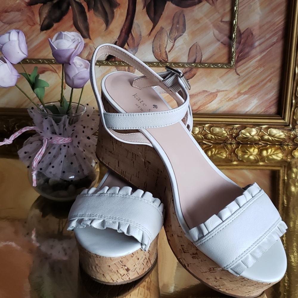 ⤵️Price Drop⤵️Kate Spade wedges